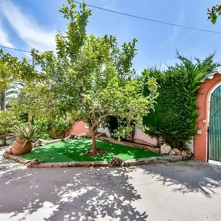 Βίλα Guzman - Mouna *