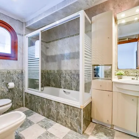 Guzman - Mouna Кальпе