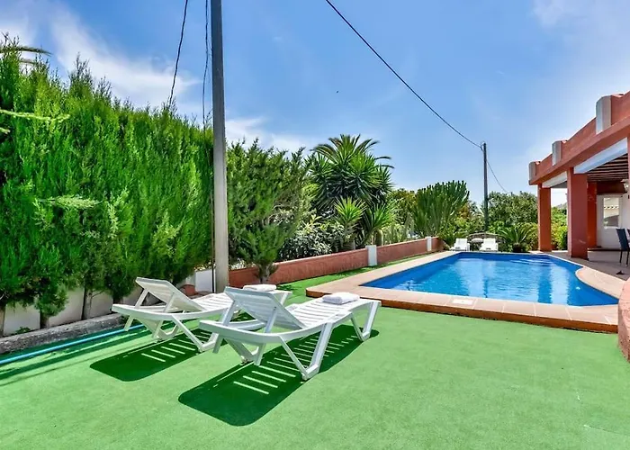 Guzman - Mouna Villa