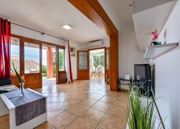 Guzman - Mouna Villa Calpe