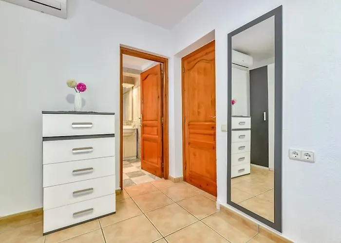 Guzman - Mouna * Calpe