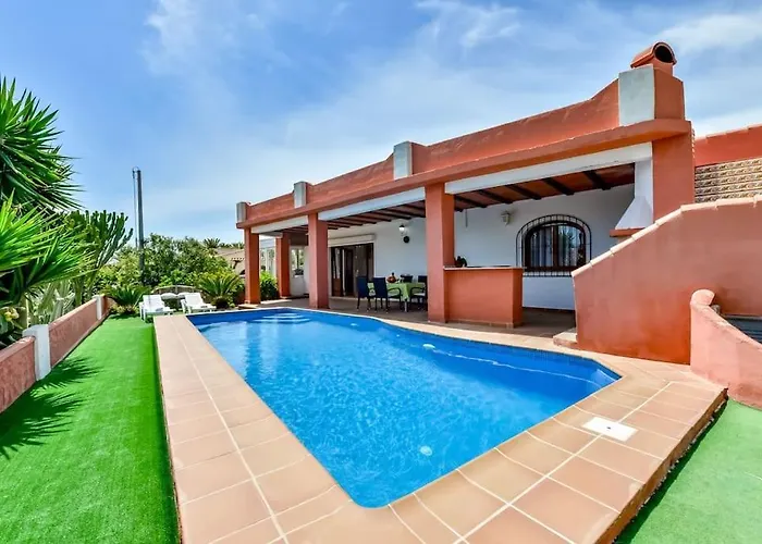 Guzman - Mouna Villa *