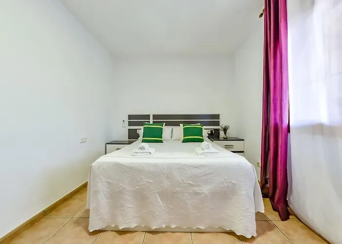 Guzman - Mouna Villa