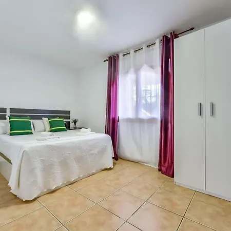 Guzman - Mouna Villa Calpe