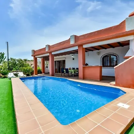 Guzman - Mouna Villa *